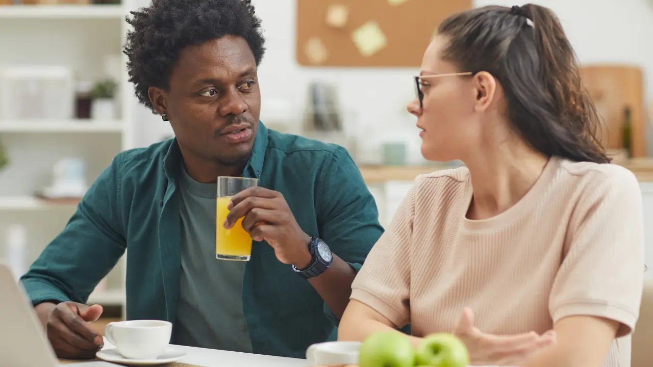 Antes de Falar, Ore: O Poder das Palavras Dentro do Lar (Pv 18.21)